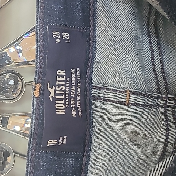 HOLLISTER JEAGGINGS - Picture 3 of 5